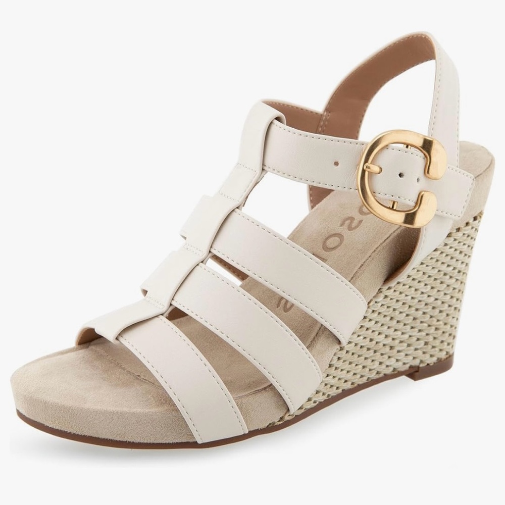 Women's Cream Wedge Sandals Aerosoles, Size 7, New with tags